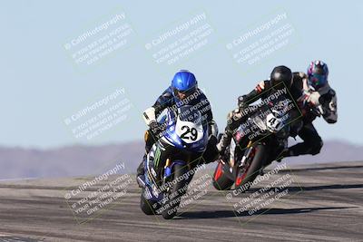 media/Dec-07-2025-CVMA (Sun) [[3e7d2de5dc]]/Race 7-Formula Lightweight Twins Shootout/